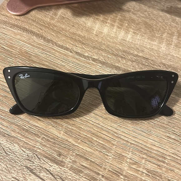 Ray-Ban// Lady Burbank - Picture 6 of 9